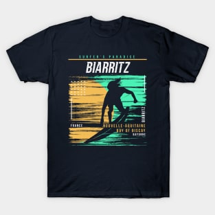 Retro Surfing Biarritz, France // Vintage Surfer Beach // Surfer's Paradise T-Shirt